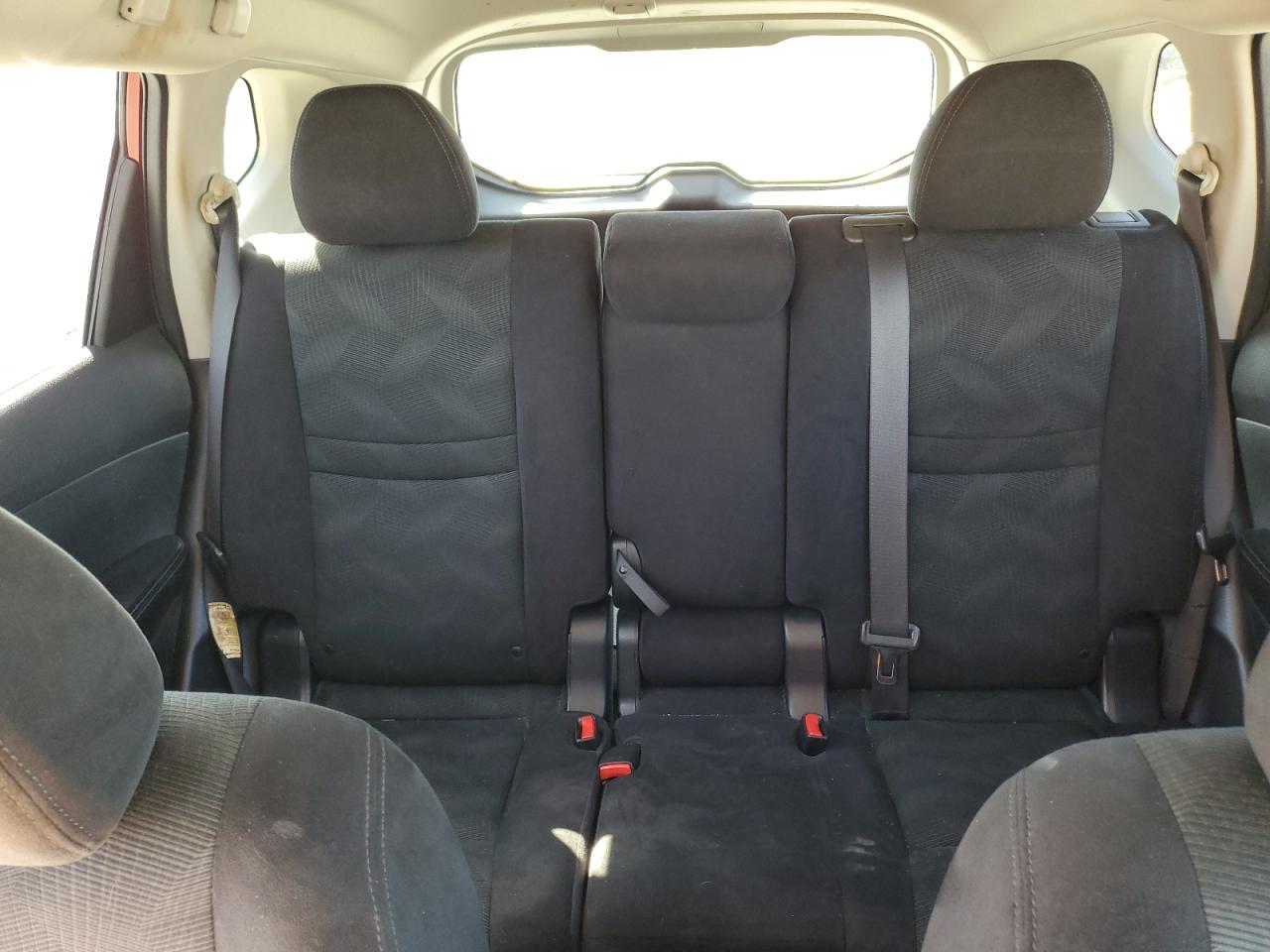 2014 Nissan Rogue - Image 10
