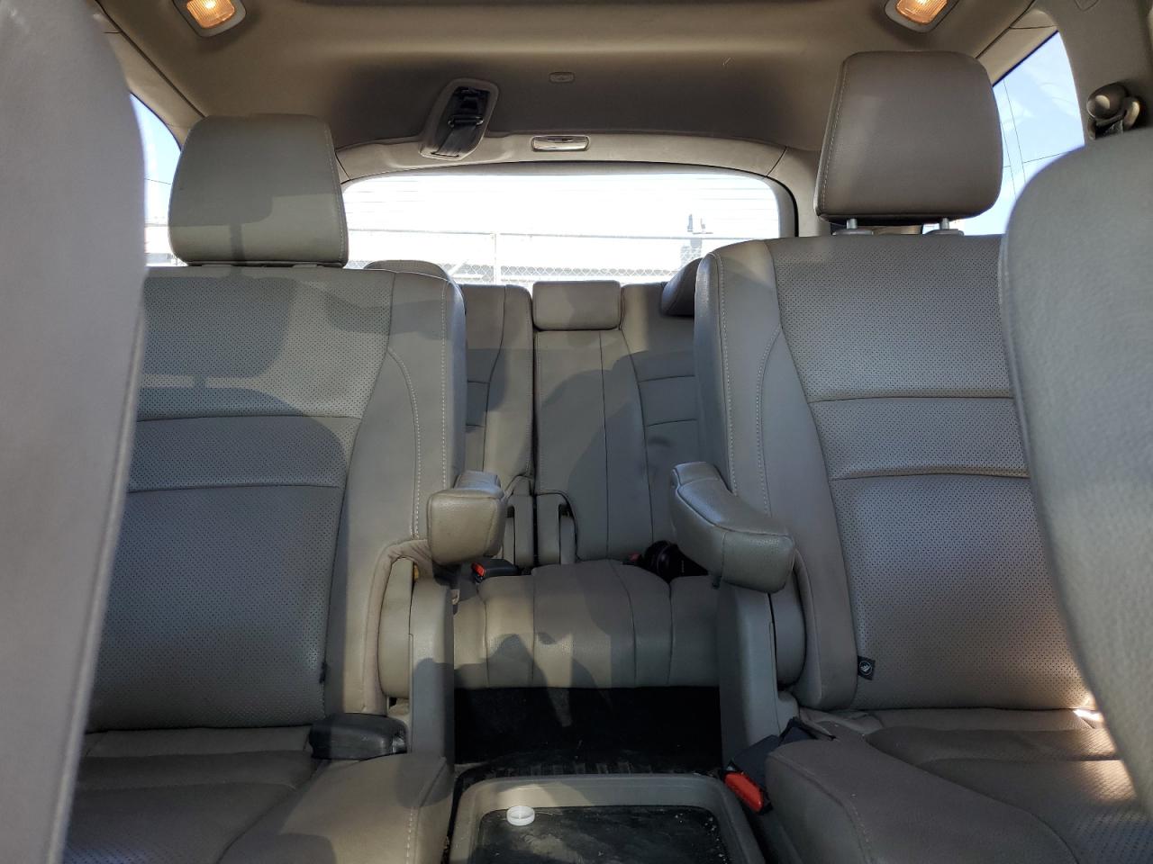 2016 Honda Pilot - Image 10