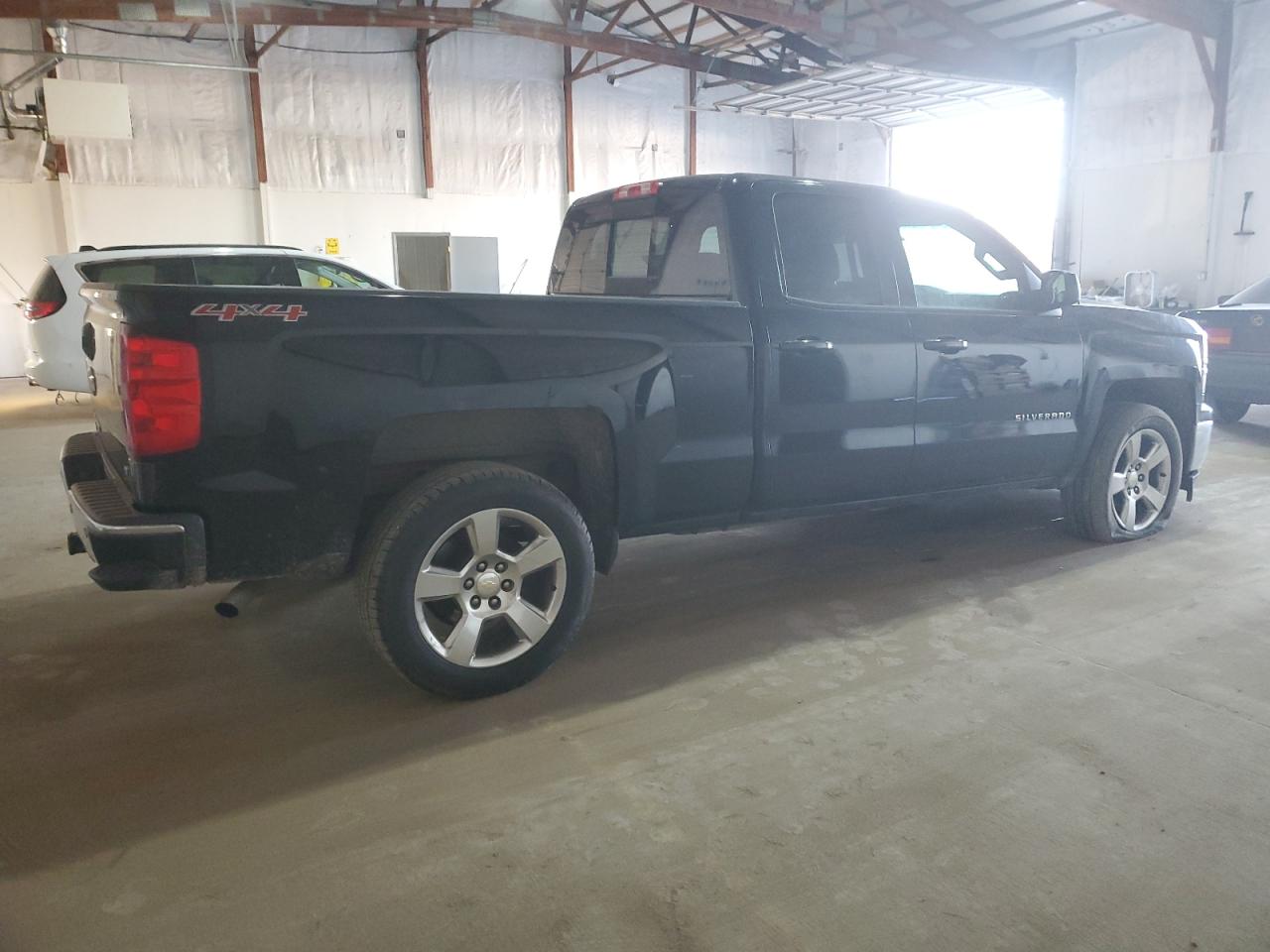 2014 Chevrolet Silverado - Image 3