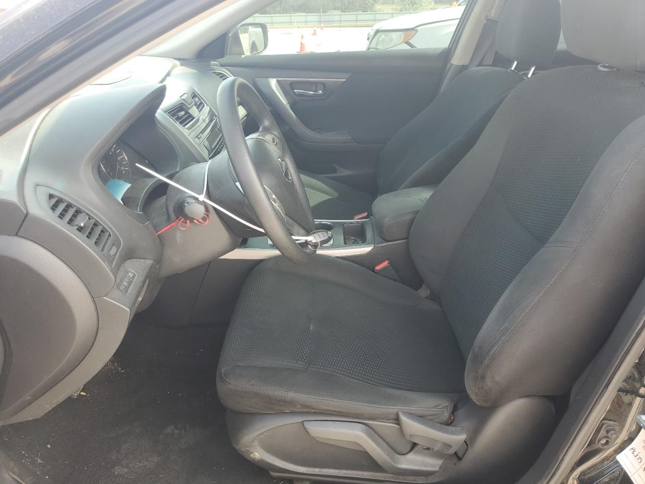 2015 Nissan Altima - Image 7