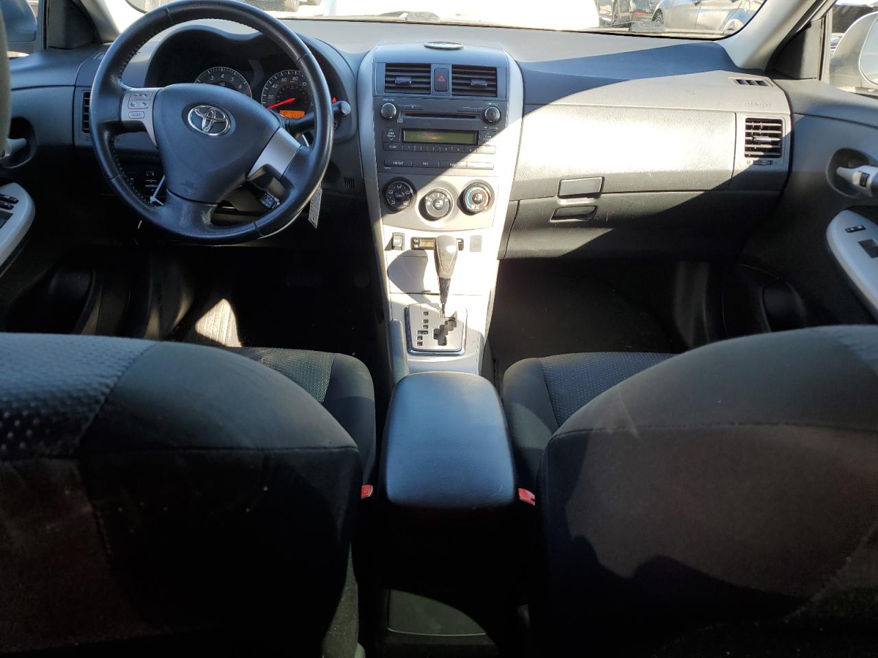 2010 Toyota Corolla - Image 8