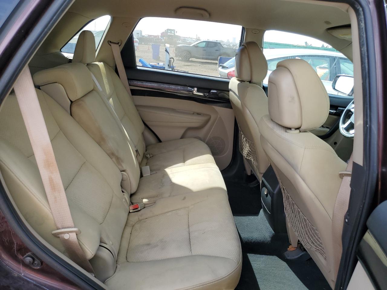 2011 Kia Sorento - Image 12