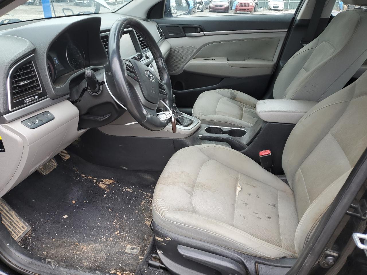 2017 Hyundai Elantra - Image 7