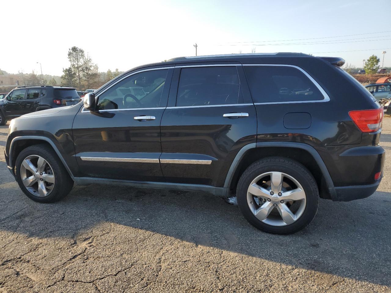 2011 Jeep Grand Cherokee - Image 2