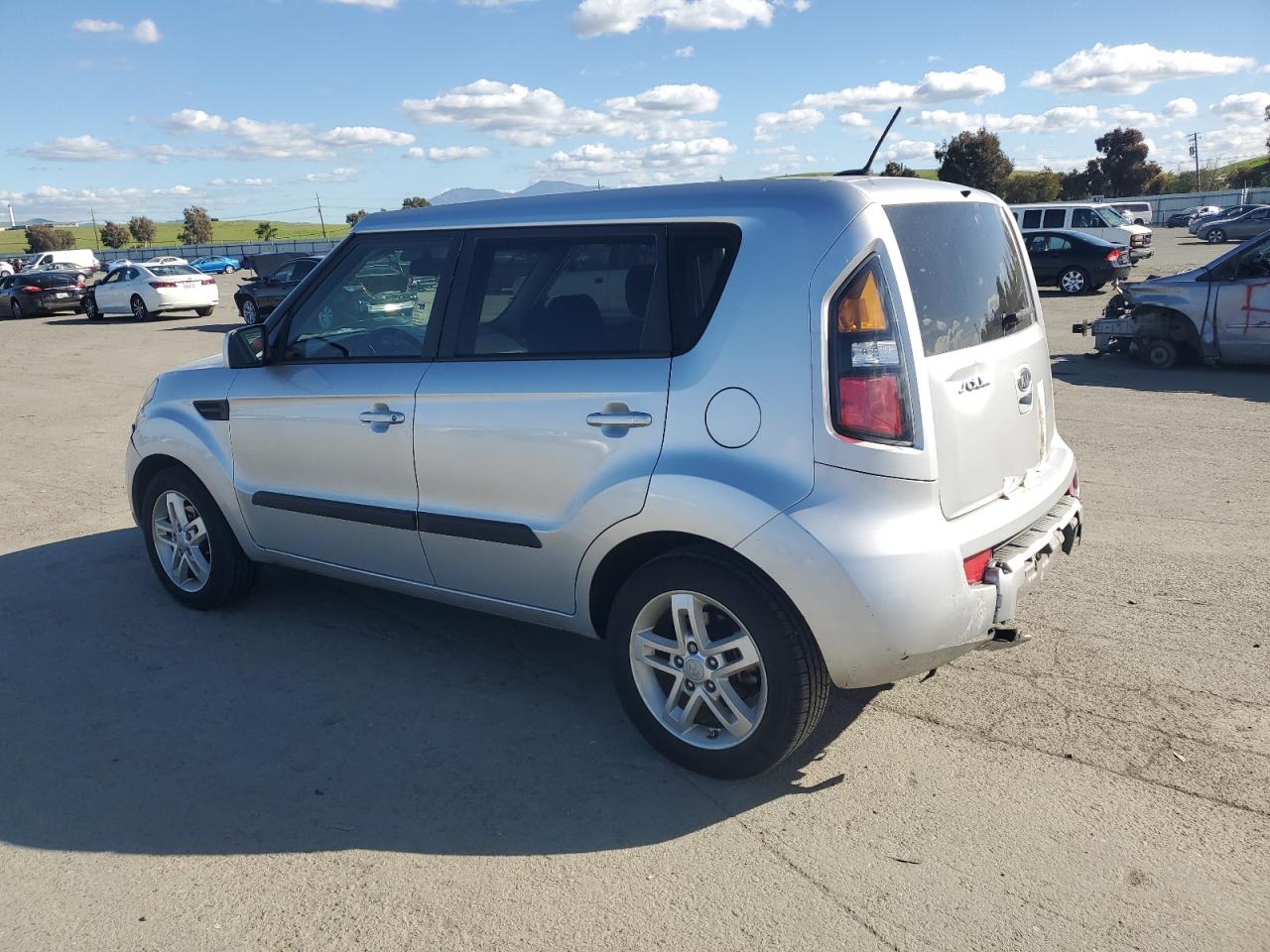 2011 Kia Soul - Image 2