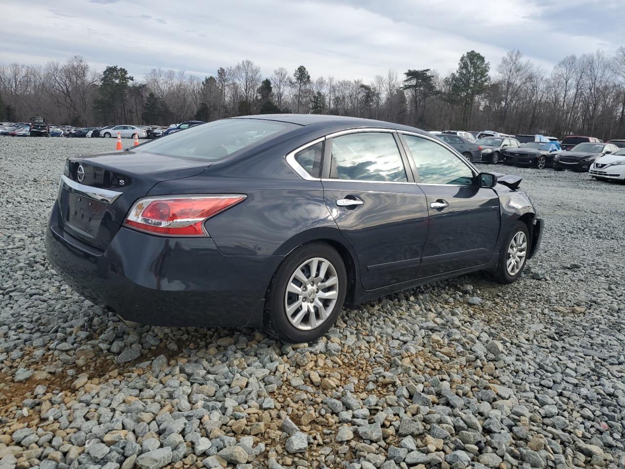 2015 Nissan Altima - Image 3