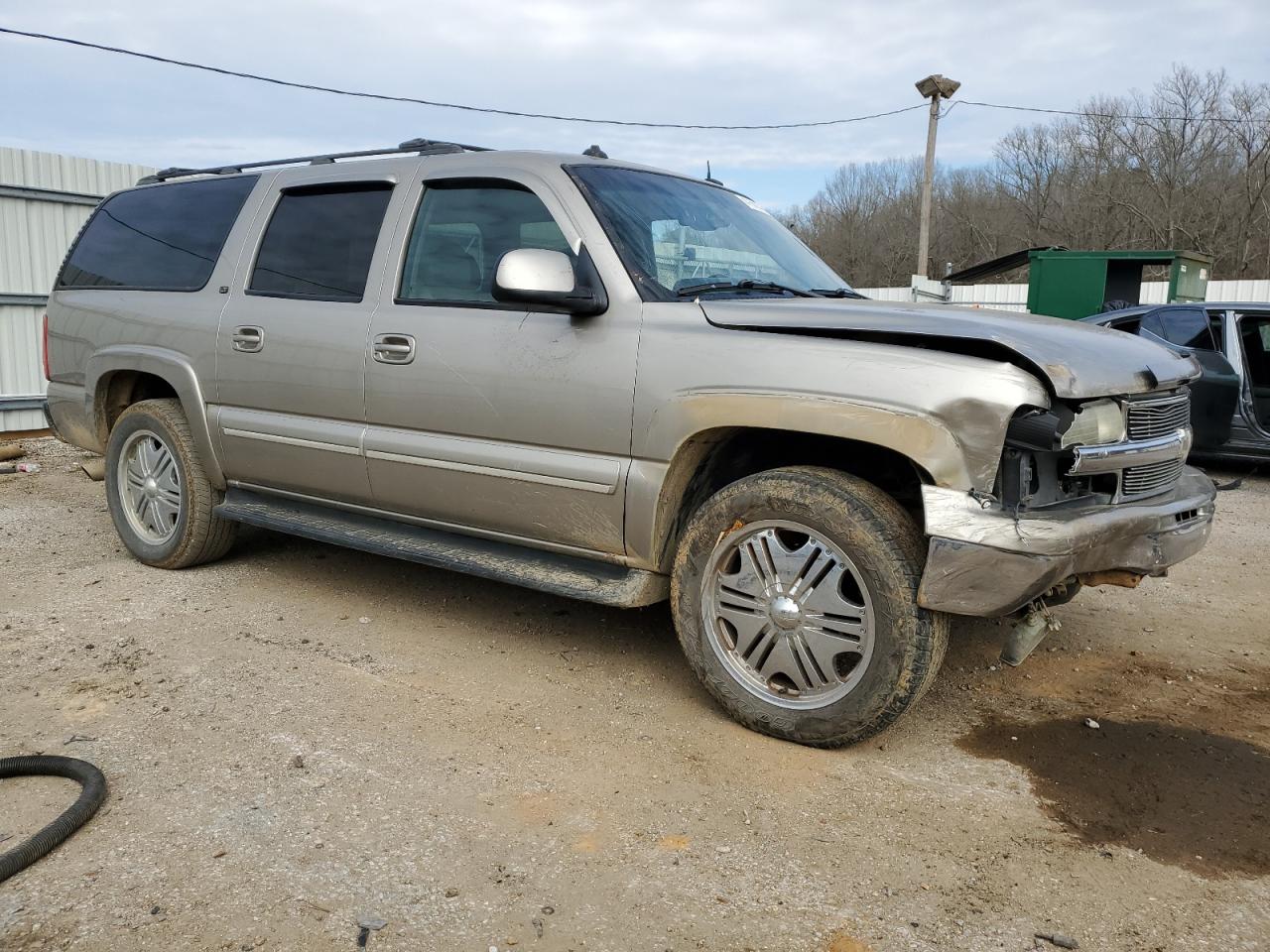 2003 Chevrolet Suburban - Image 4