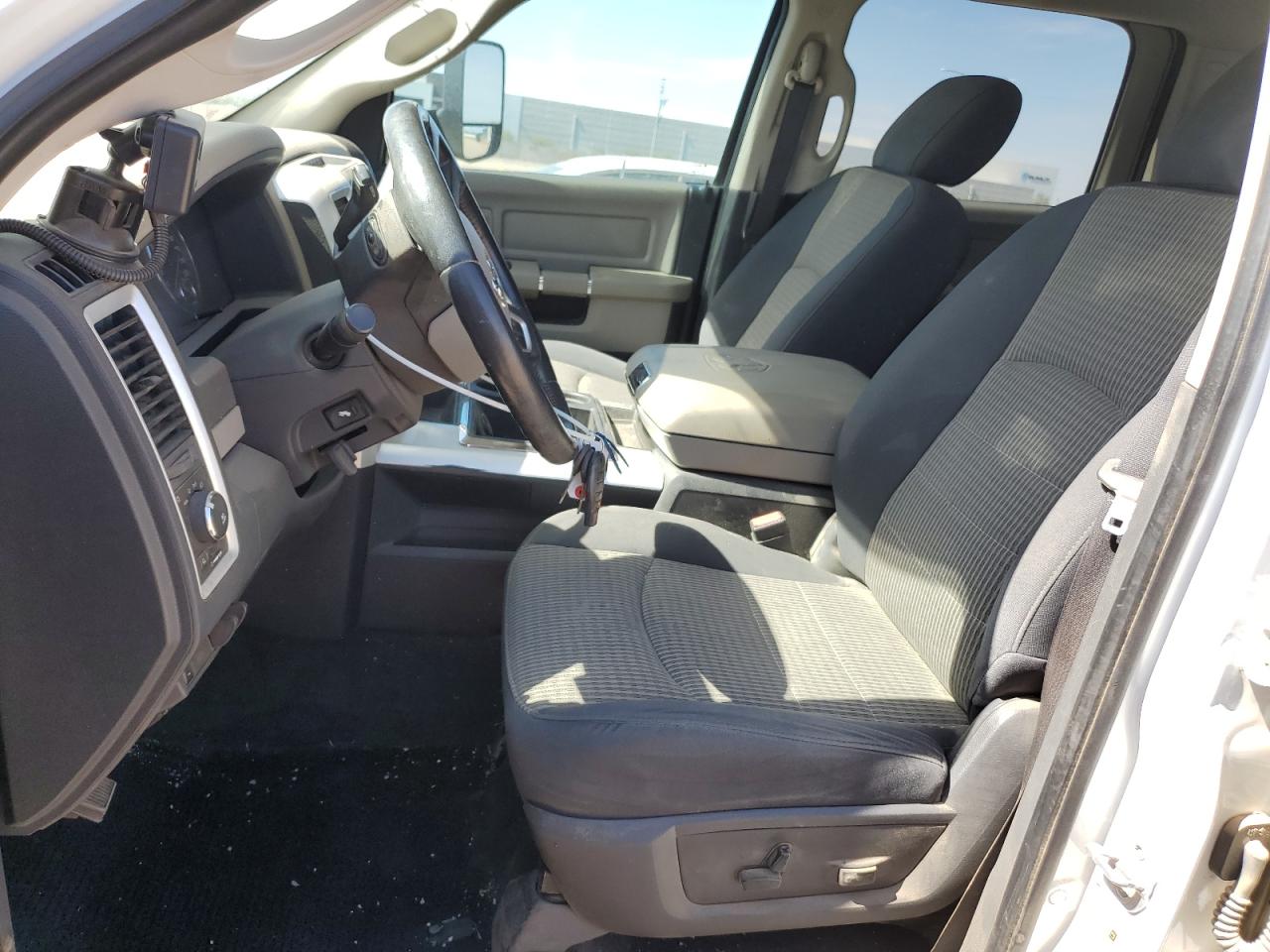 2010 Dodge RAM - Image 7