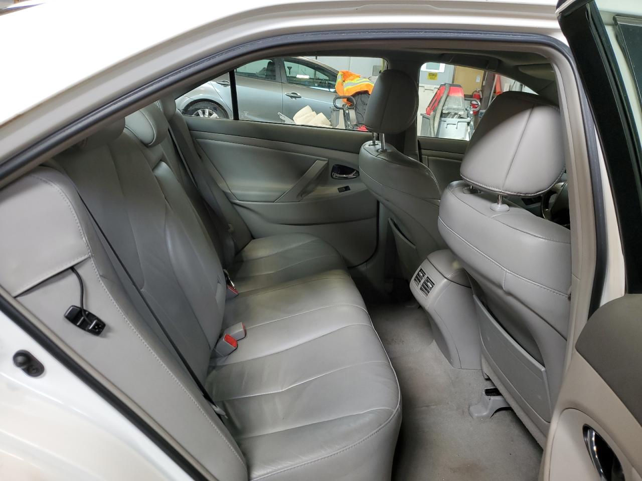 2007 Toyota Camry - Image 10