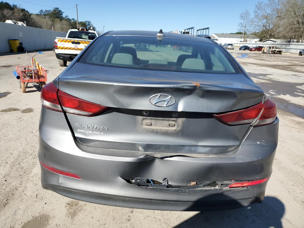 2018 Hyundai Elantra - Image 6