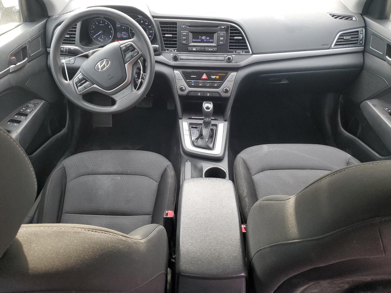 2018 Hyundai Elantra - Image 8
