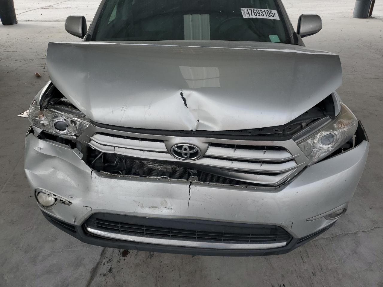 2012 Toyota Highlander - Image 12