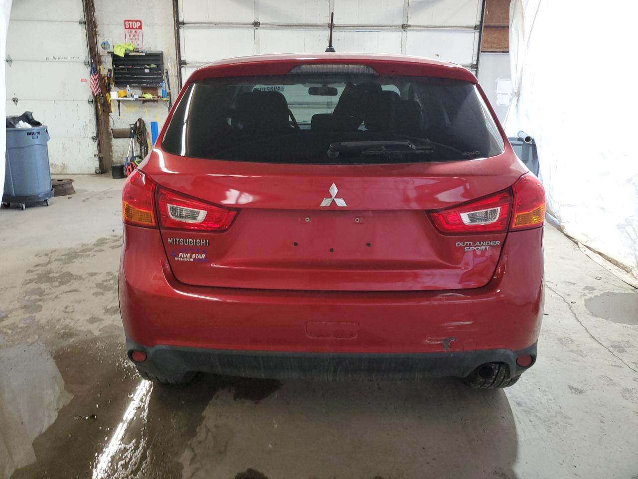 2016 Mitsubishi Outlander - Image 6