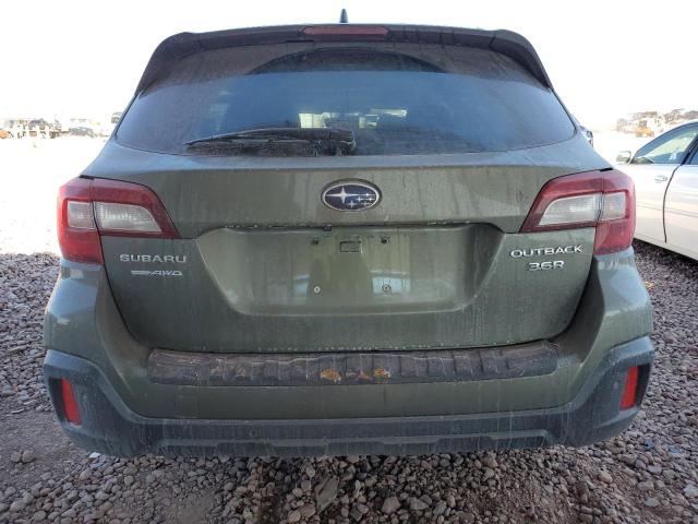  SUBARU OUTBACK 2018 Зеленый