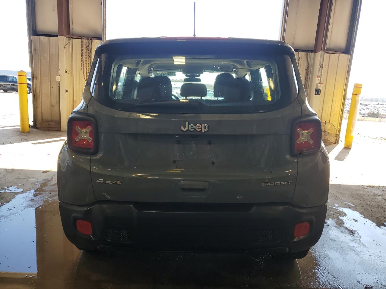 2018 Jeep Renegade - Image 6