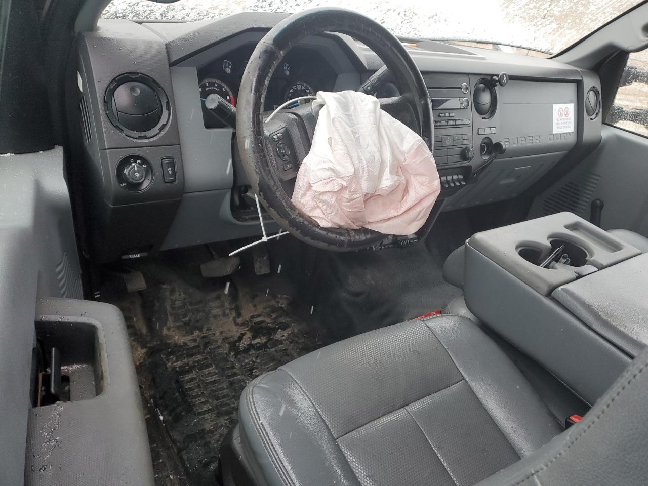 2015 Ford F350 - Image 8