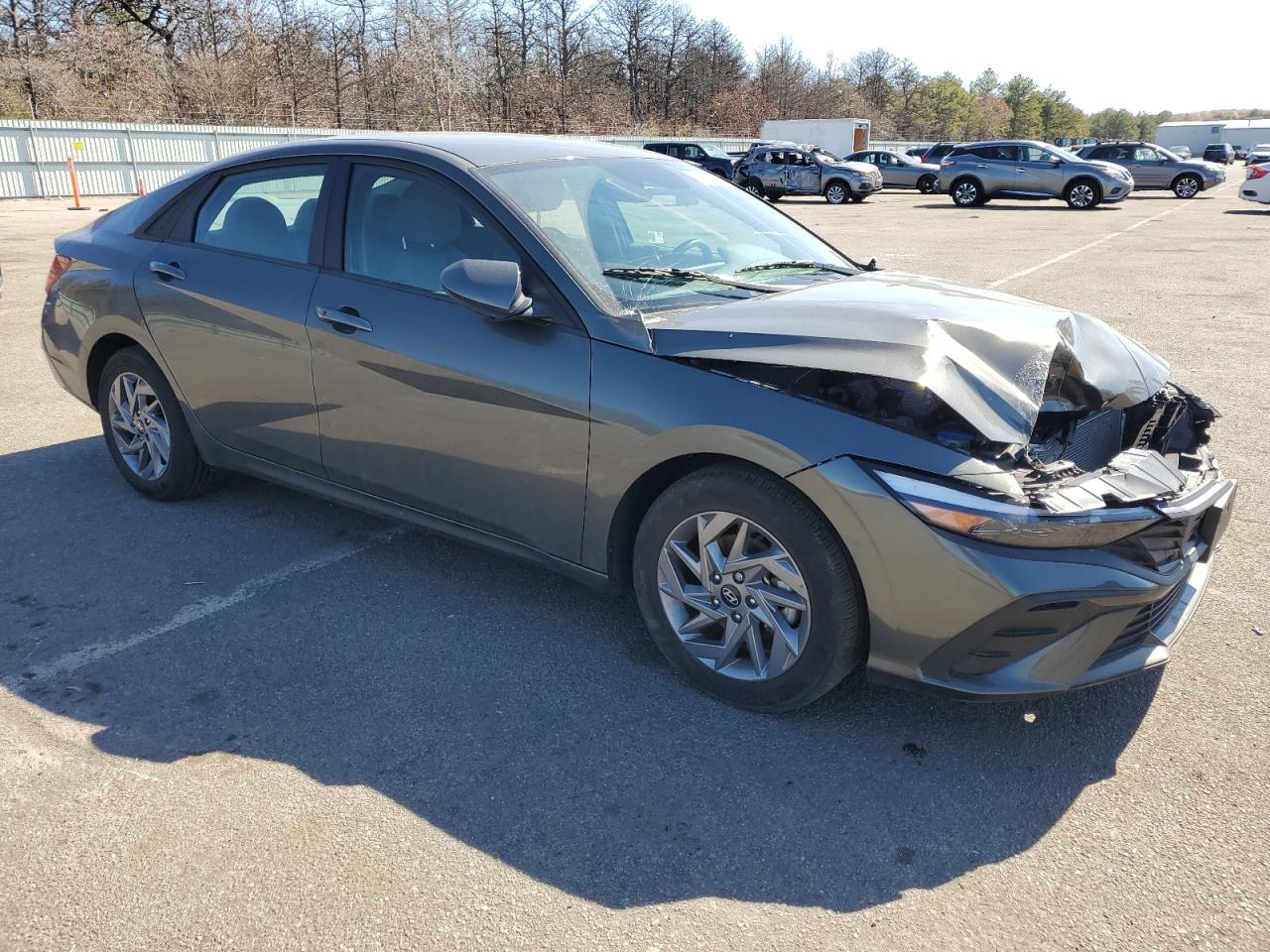 2024 Hyundai Elantra - Image 4