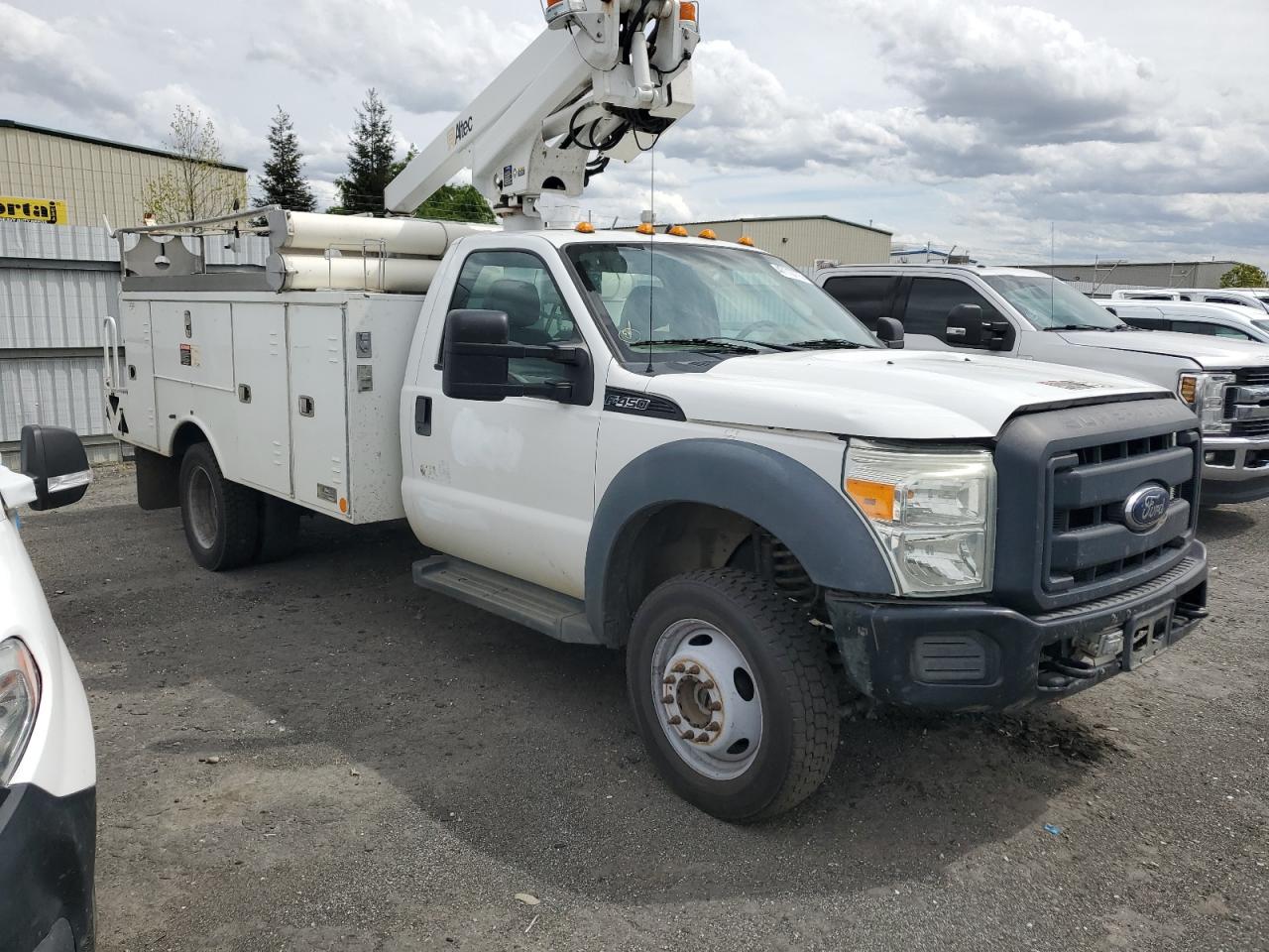 2012 Ford F450 - Image 4
