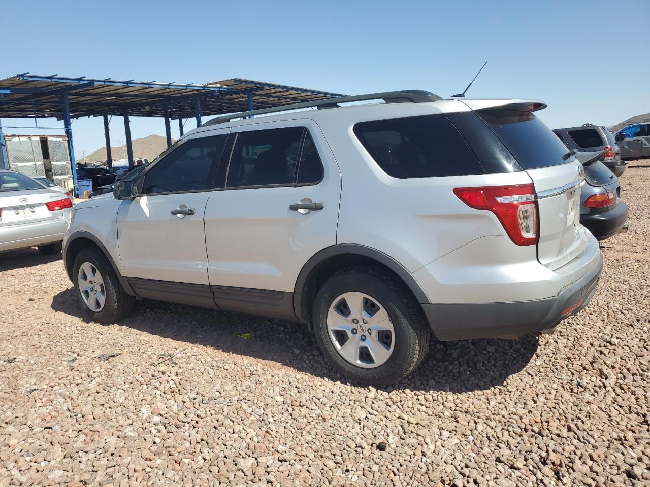 2014 Ford Explorer - Image 2