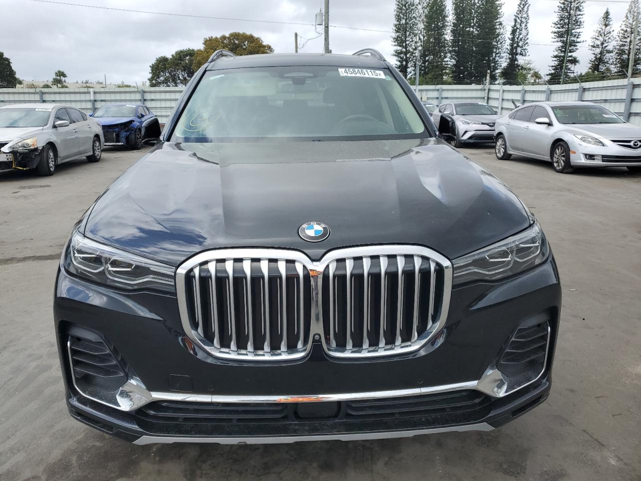 2021 BMW X7 - Image 5