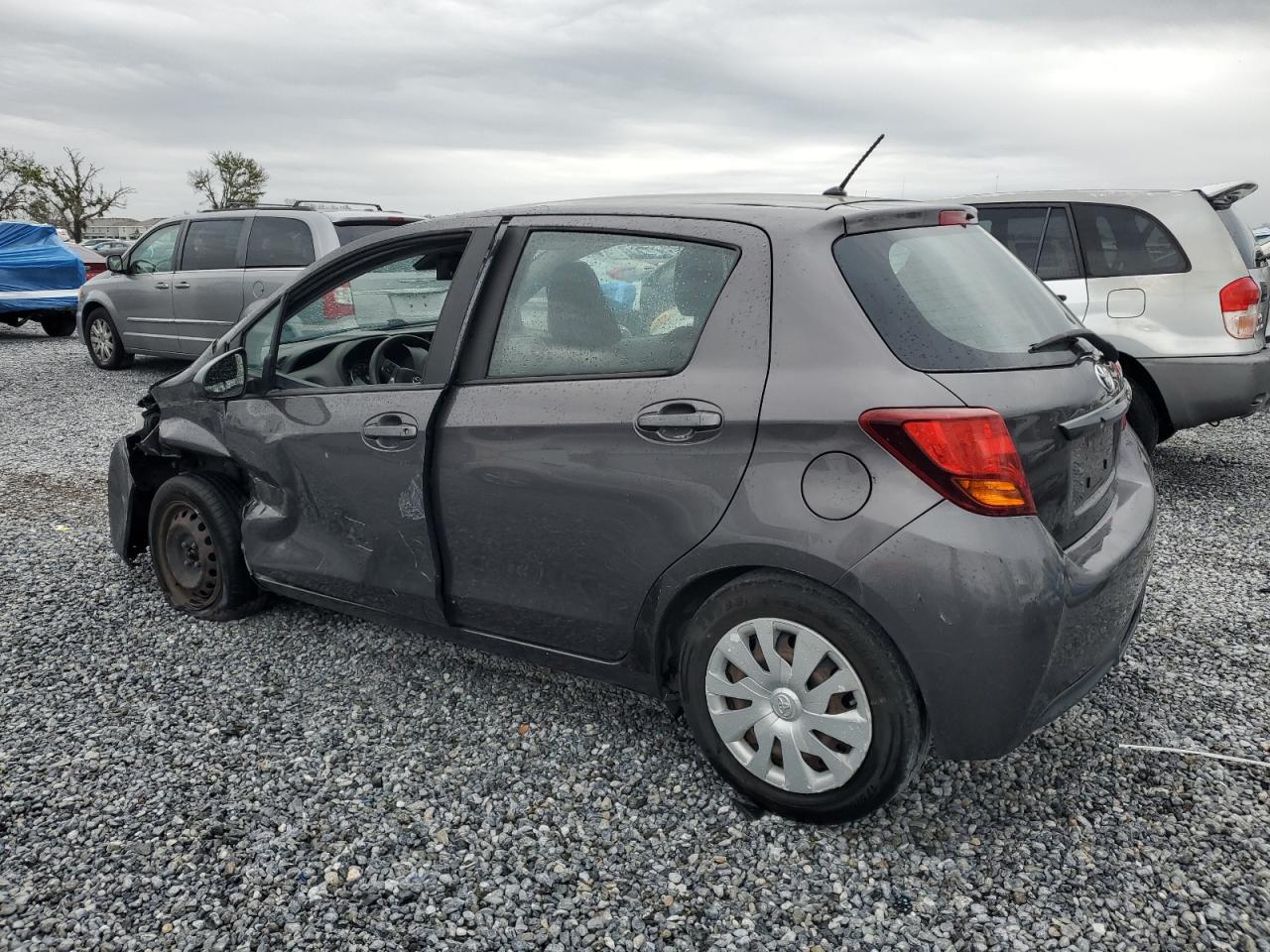 2017 Toyota Yaris - Image 2