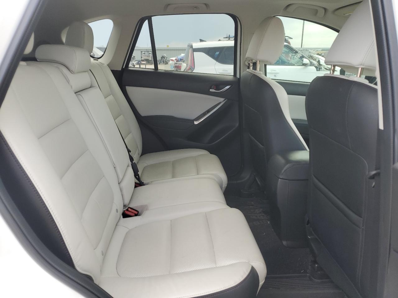 2016 Mazda CX-5 - Image 11