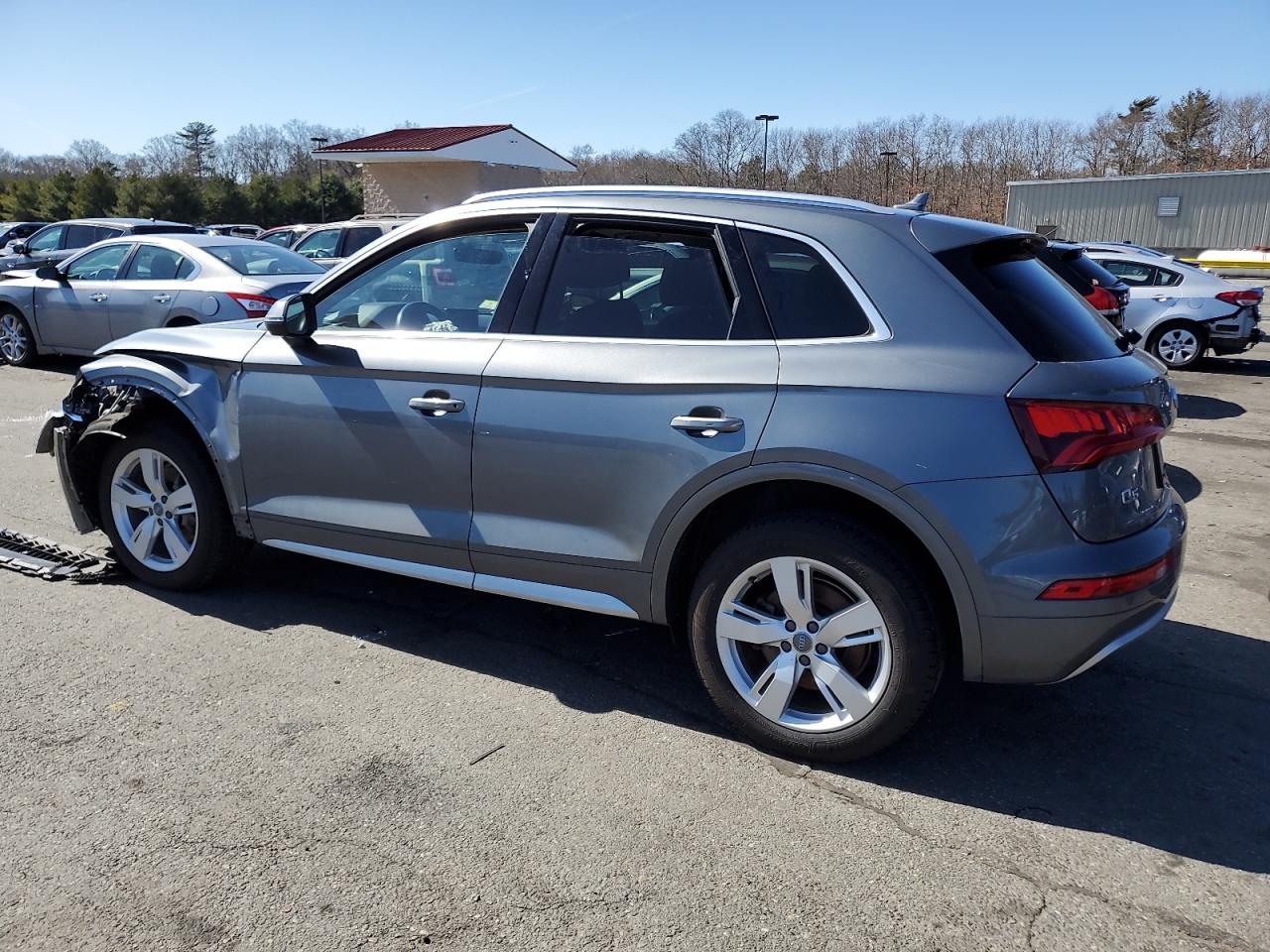 2018 Audi Q5 - Image 2