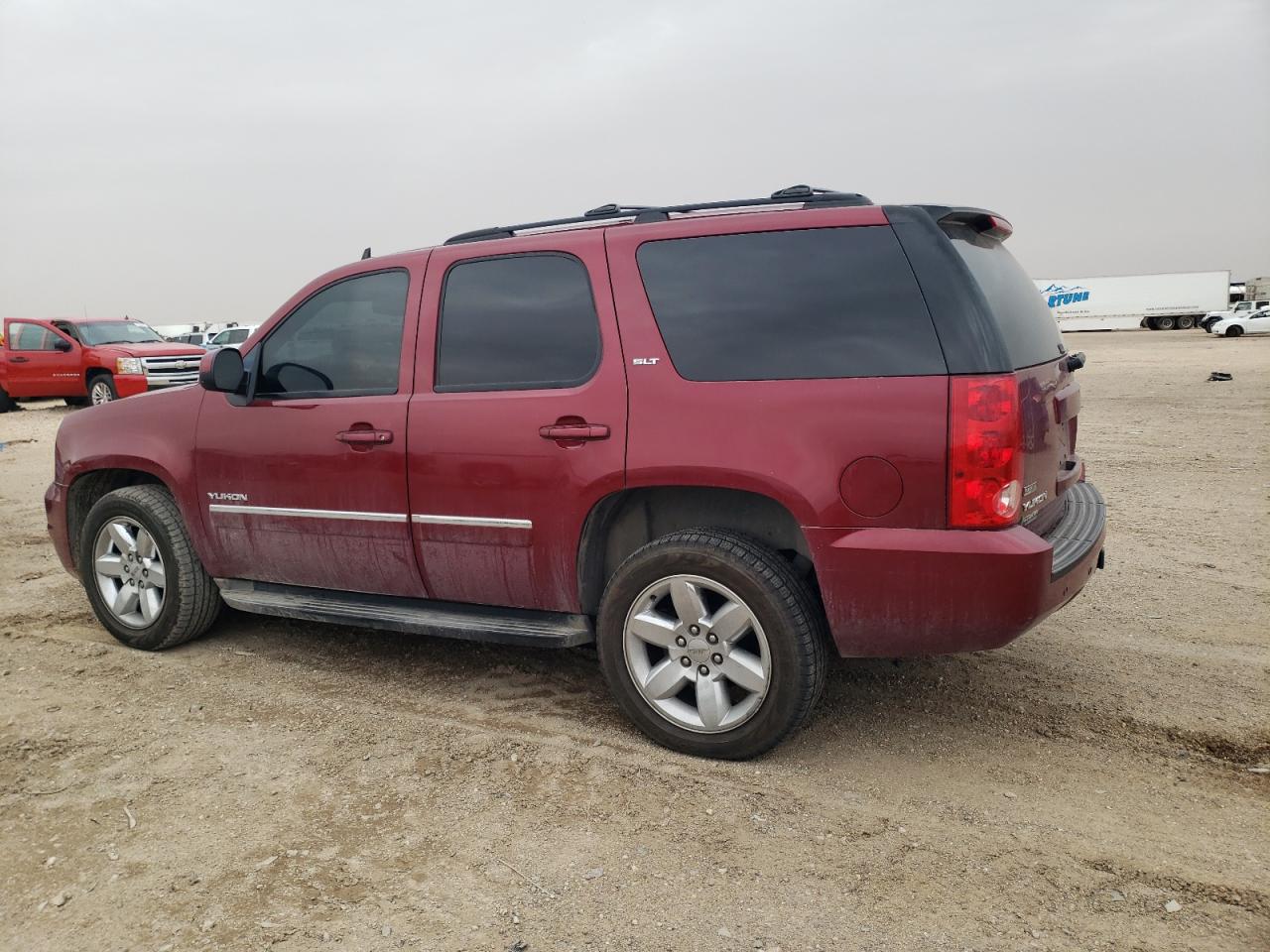 2011 GMC Yukon - Image 2
