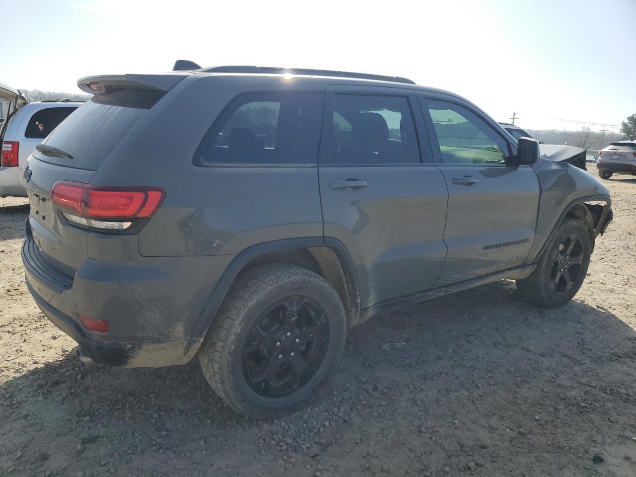 2020 Jeep Grand Cherokee - Image 3