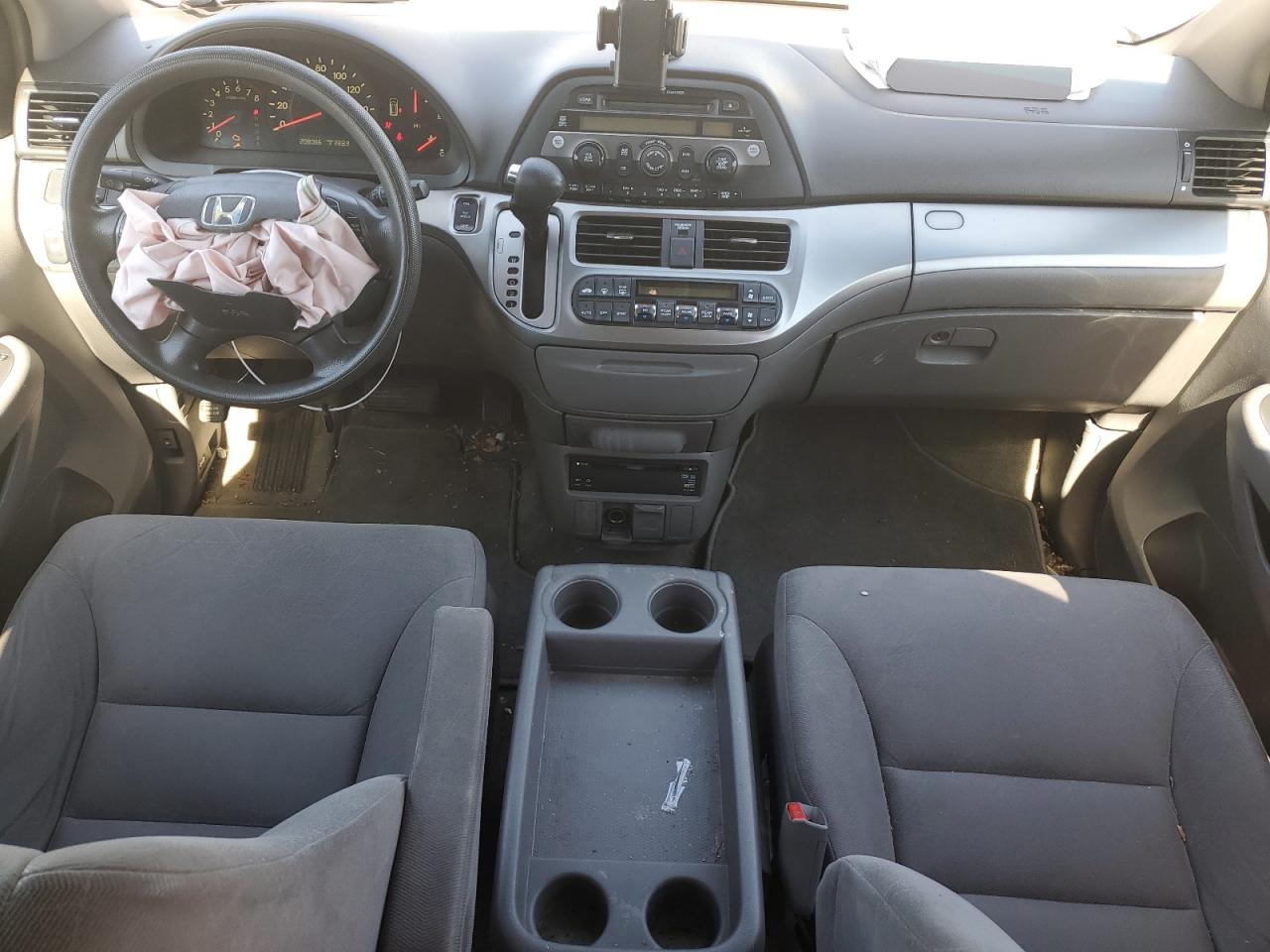 2010 Honda Odyssey - Image 8