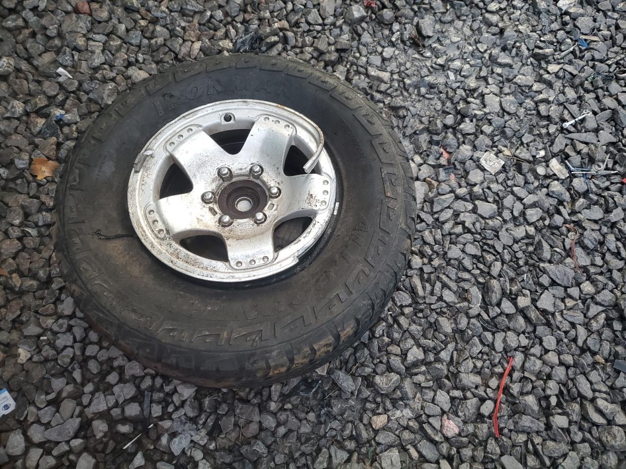 2004 Toyota Tacoma - Image 12
