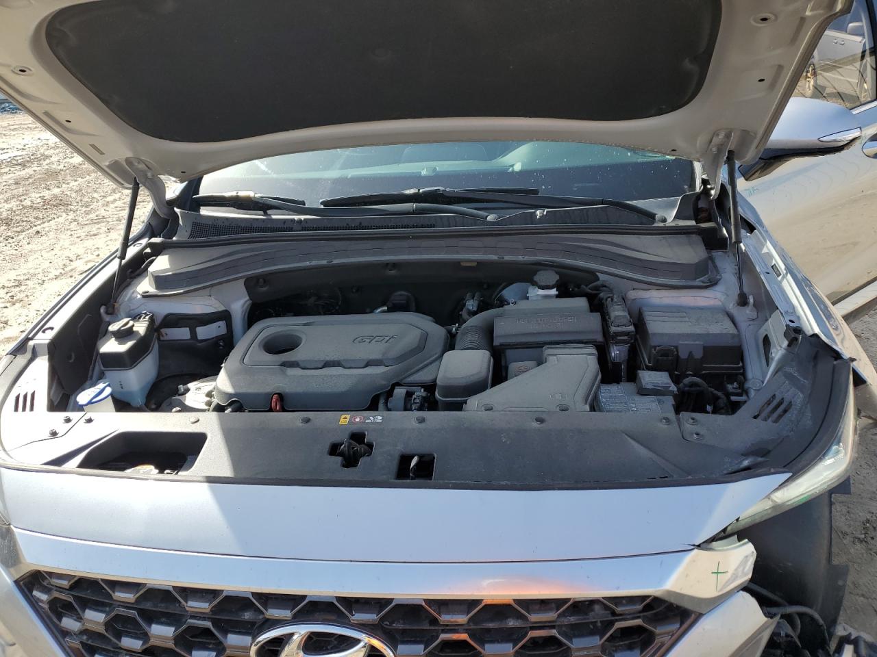2020 Hyundai Santa Fe - Image 12