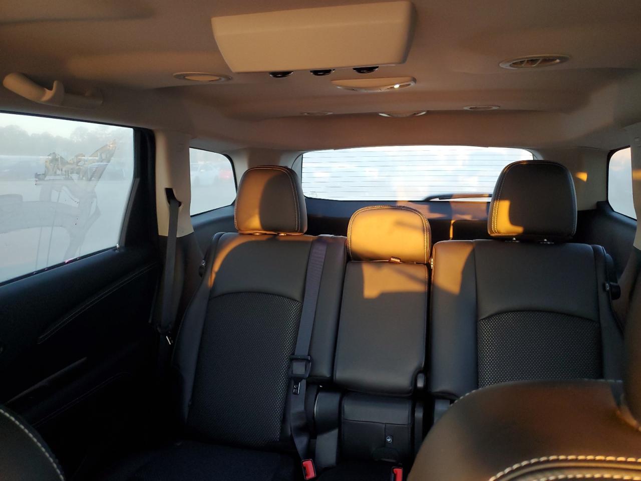 2016 Dodge Journey - Image 10