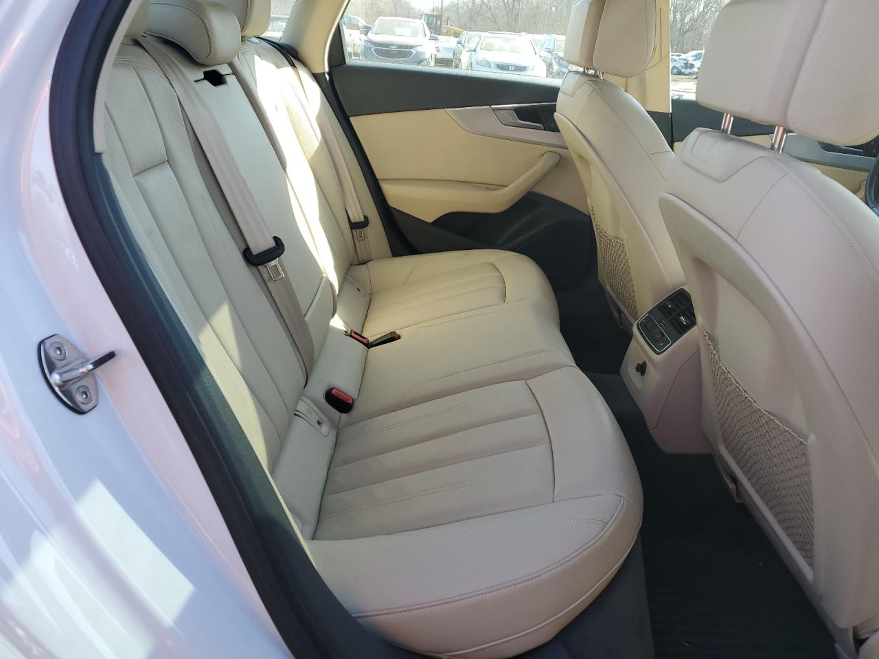 2017 Audi A4 - Image 10