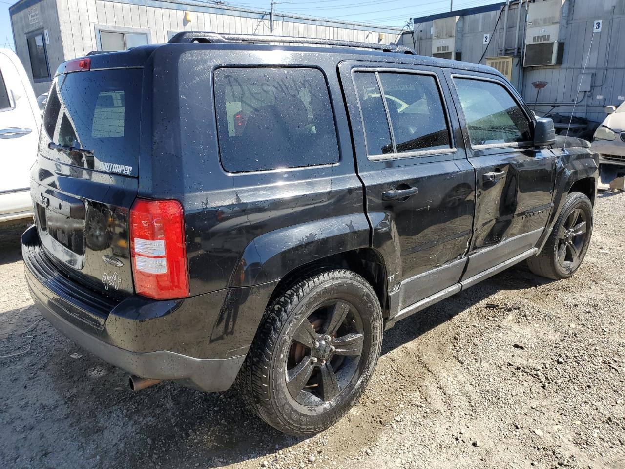 2015 Jeep Liberty (Patriot) - Image 3