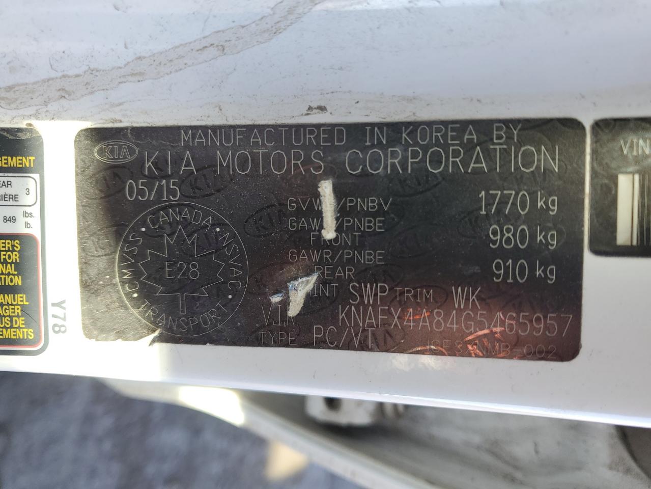 2016 Kia Forte - Image 13