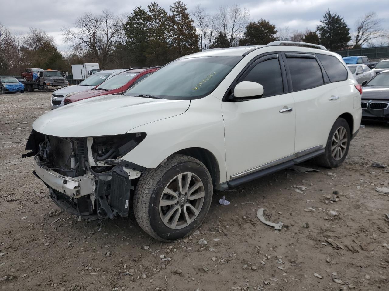 2013 Nissan Pathfinder - Image 1