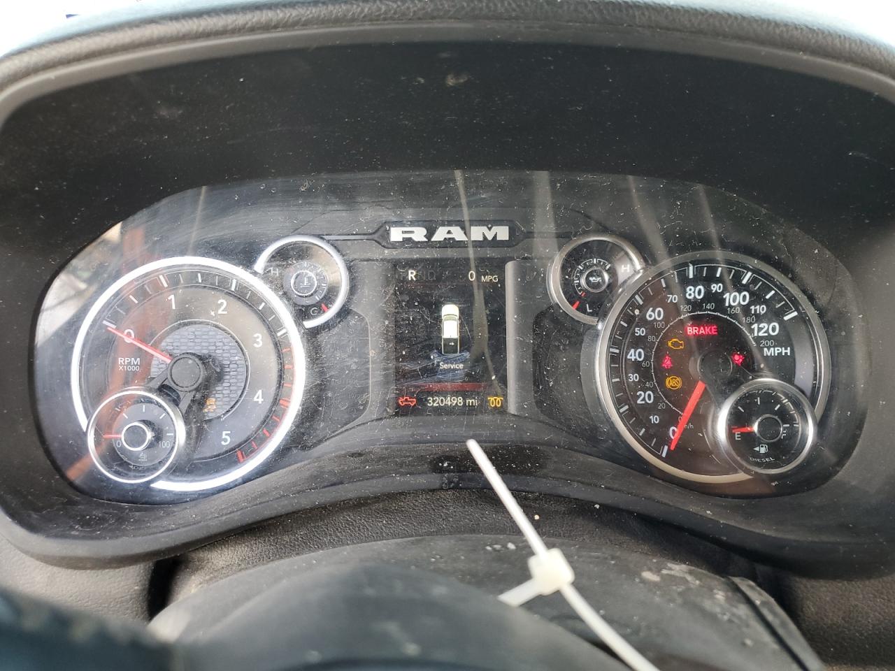 2019 RAM 3500 - Image 9