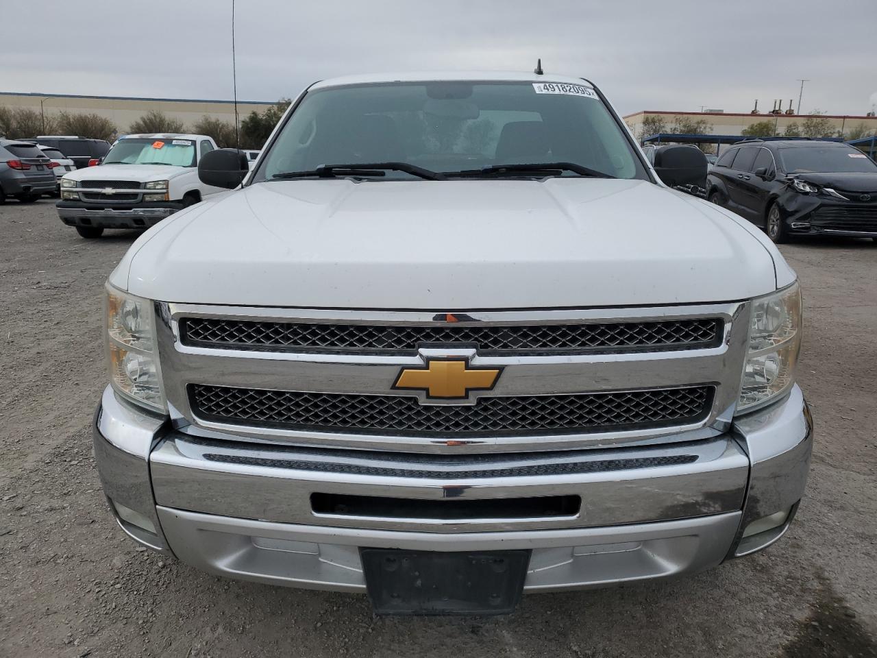 2012 Chevrolet Silverado - Image 5