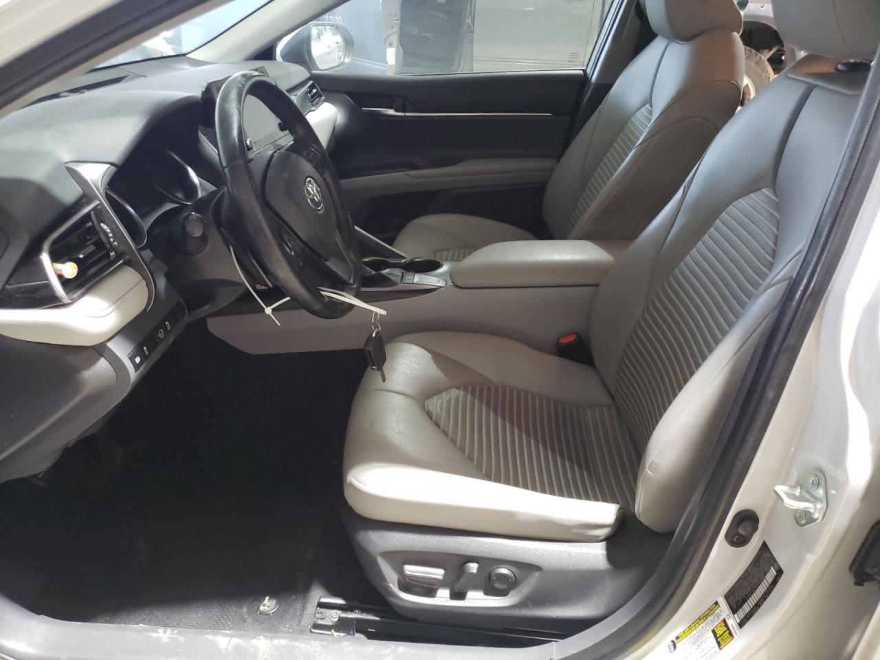 2022 Toyota Camry - Image 7