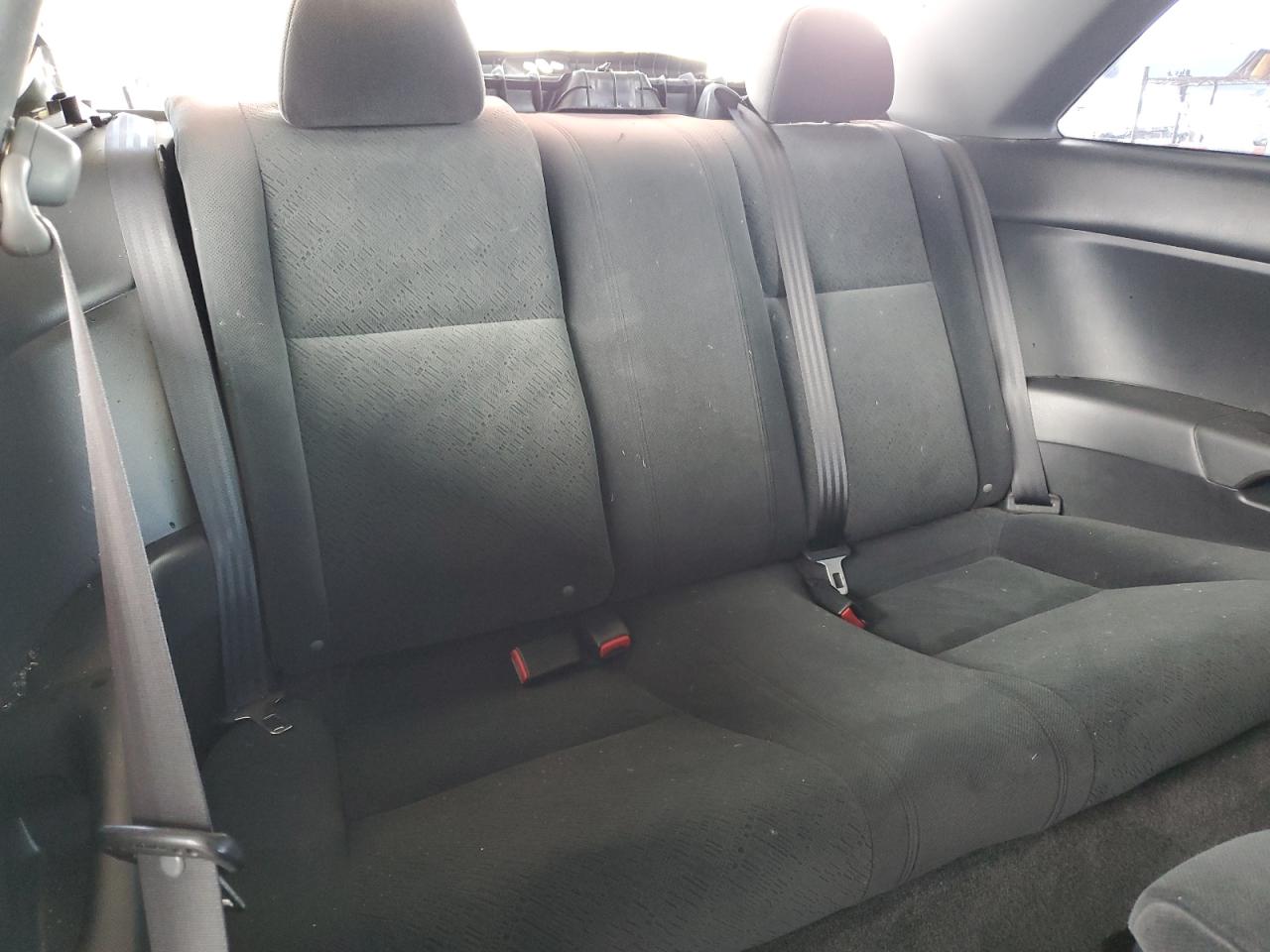 2005 Honda Civic - Image 10