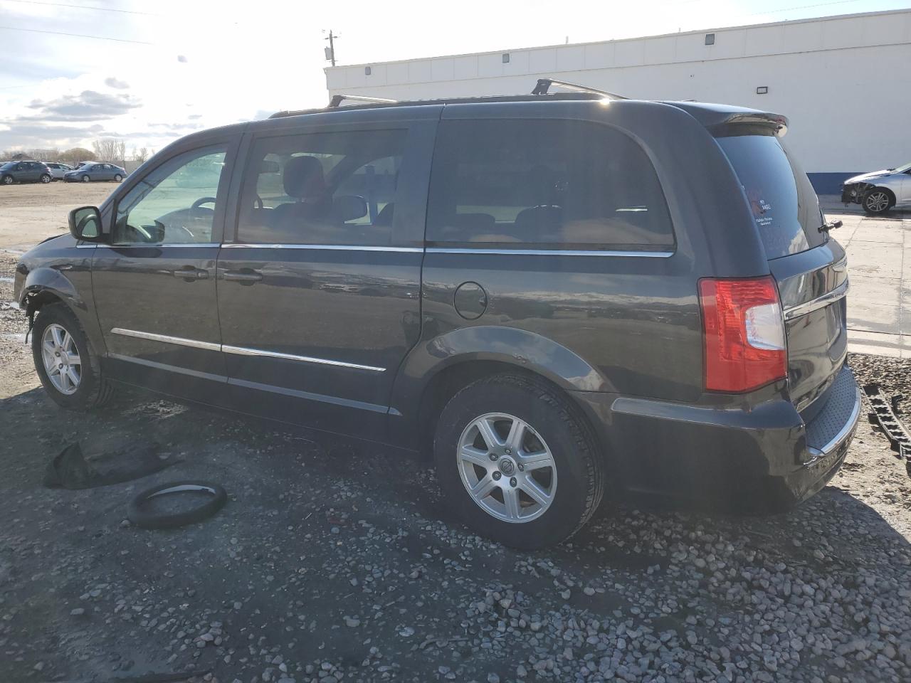 2012 Chrysler Town & Country - Image 2