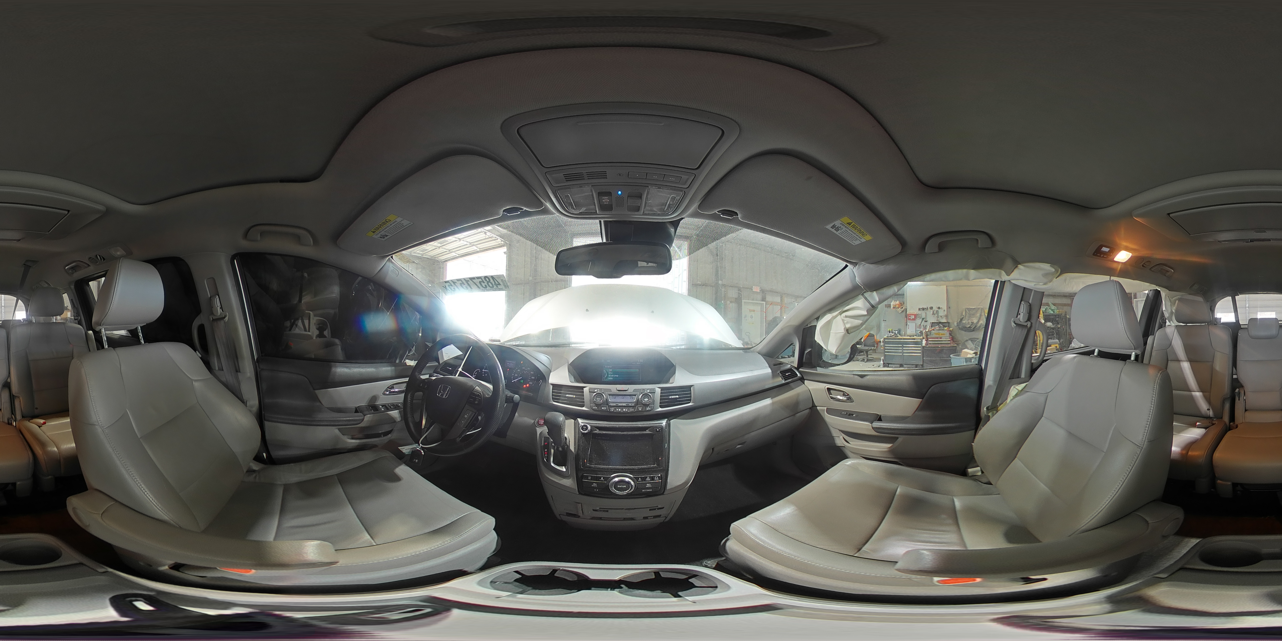 2014 Honda Odyssey - Image 13