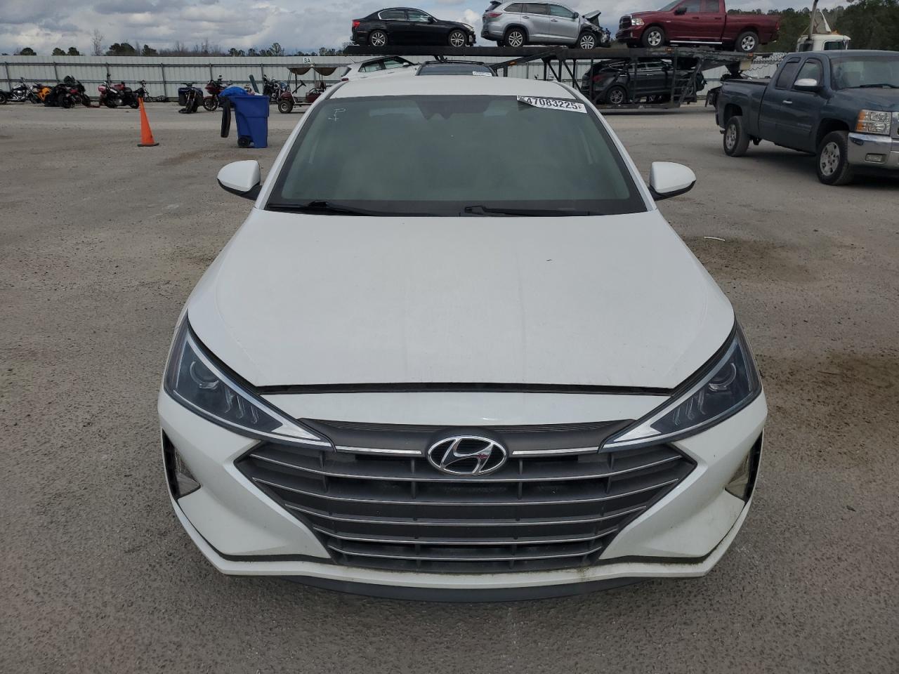 2020 Hyundai Elantra - Image 5