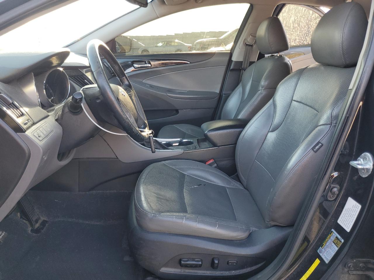 2014 Hyundai Sonata - Image 7