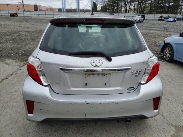  TOYOTA YARIS 2013 Srebrny