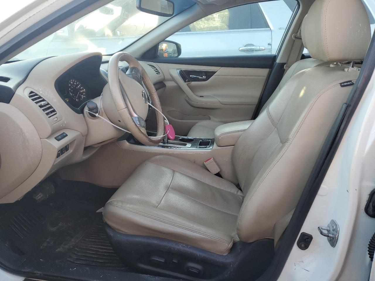 2015 Nissan Altima - Image 7