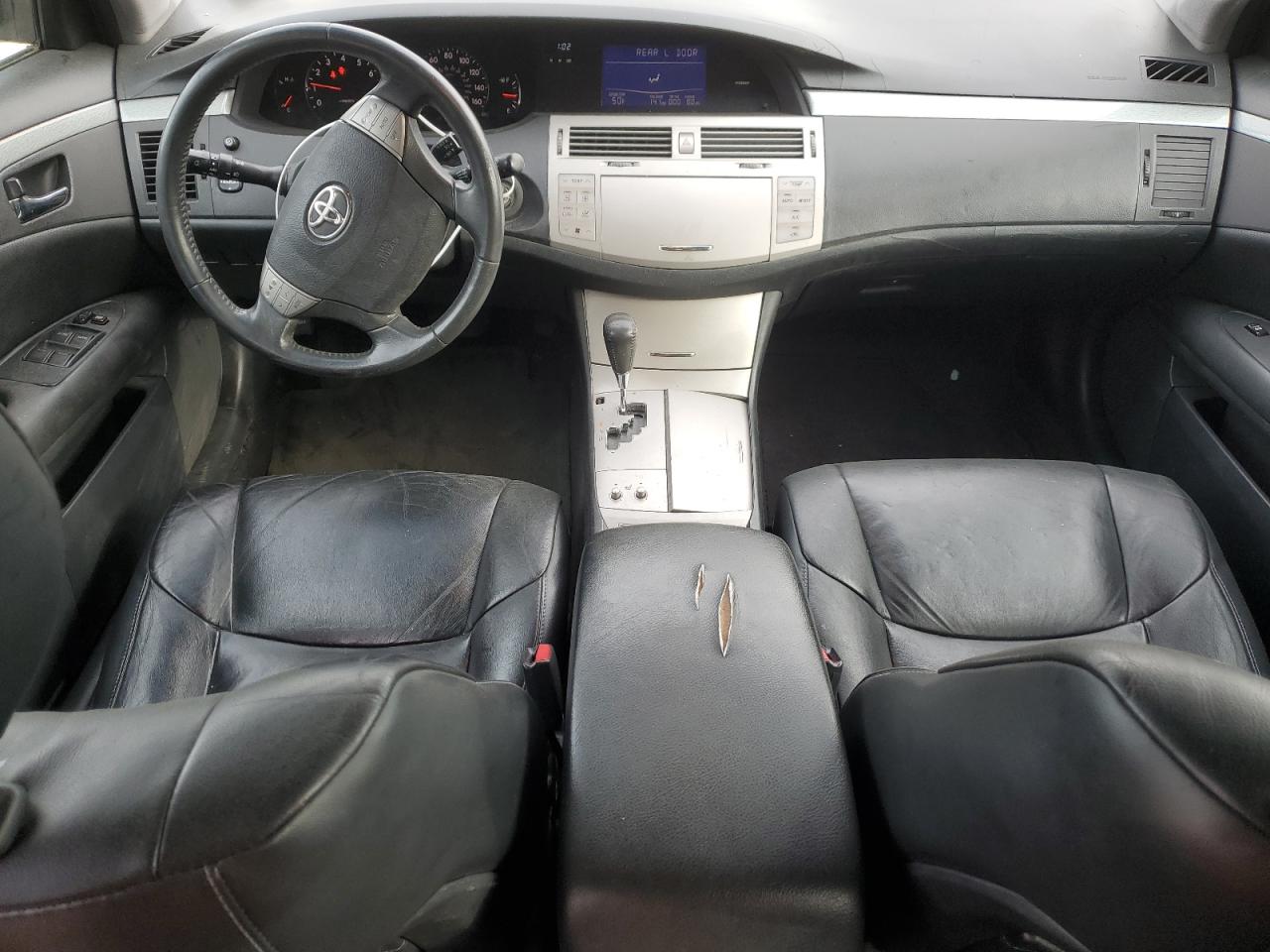 2006 Toyota Avalon - Image 8