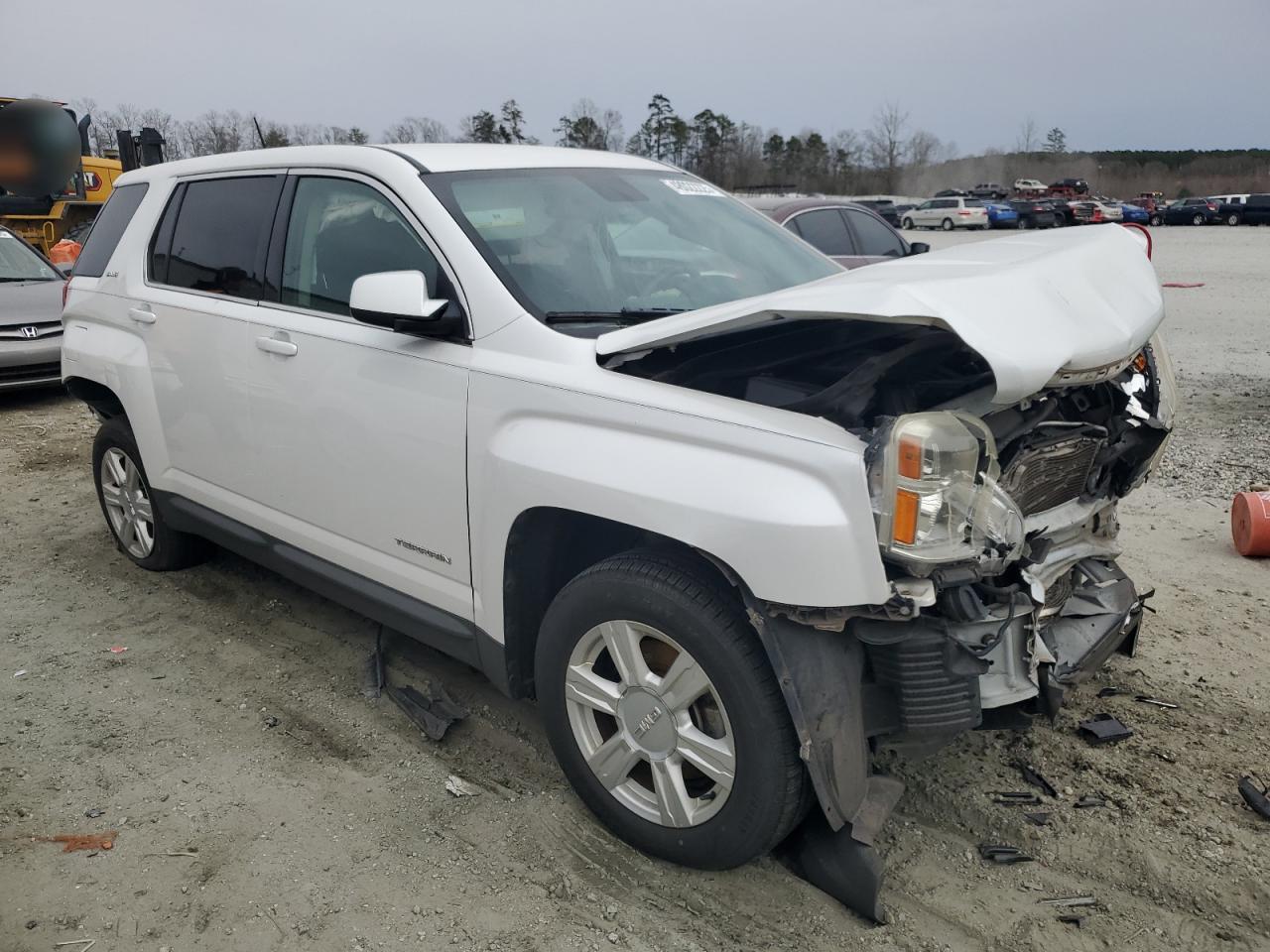 2016 GMC Terrain - Image 4