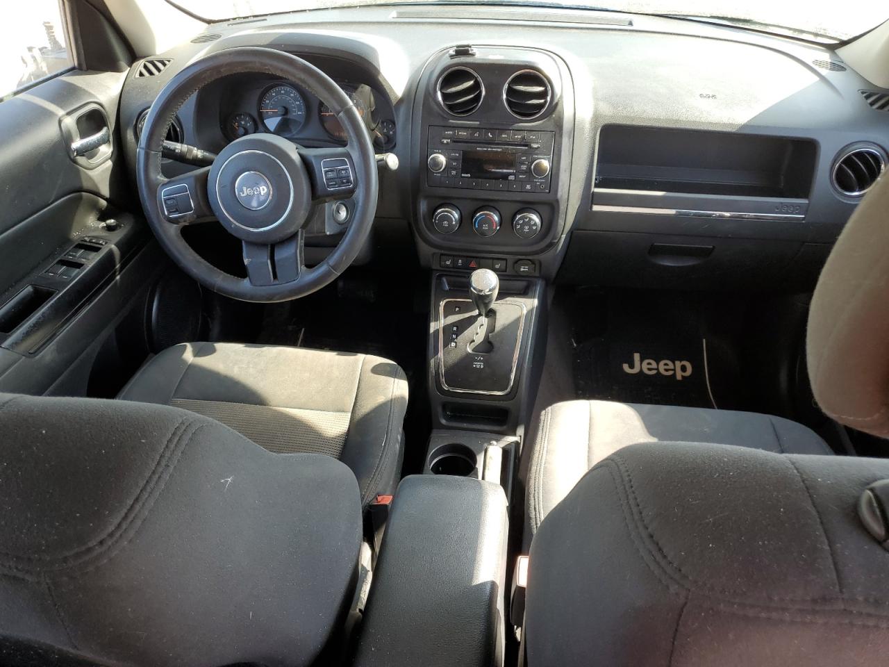2014 Jeep Liberty (Patriot) - Image 8